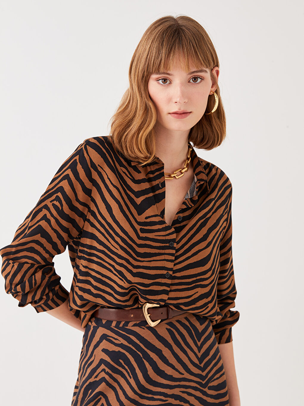 Kahverengi Desenli Uzun Kollu Kadın Gömlek