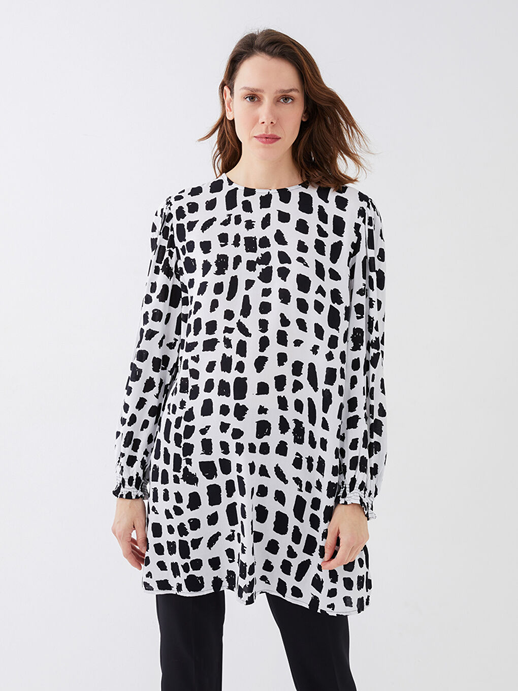 Siyah Bisiklet Yaka Desenli Uzun Kollu Kadın Tunik