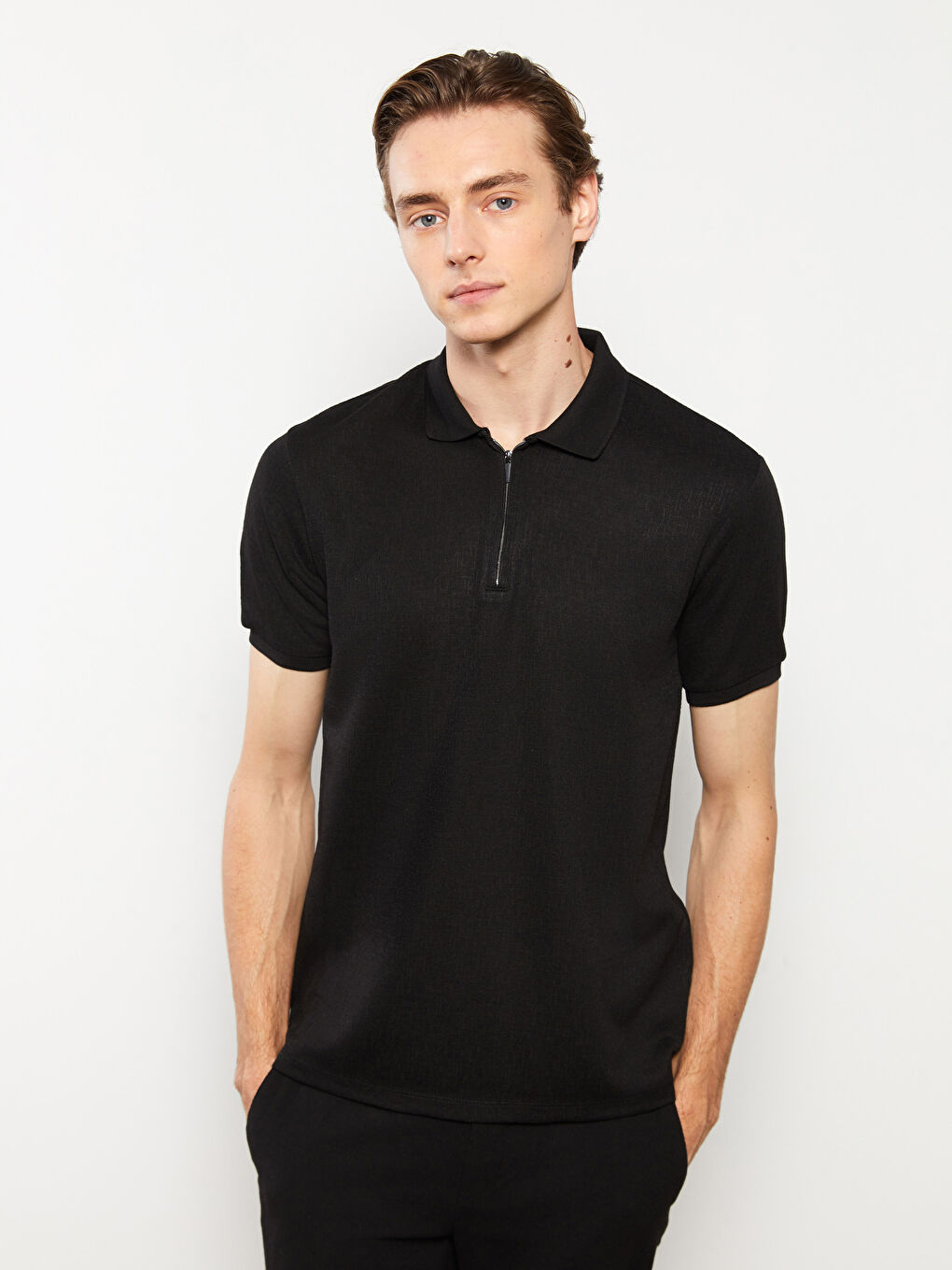 Siyah Polo Yaka Kısa Kollu Erkek Tişört