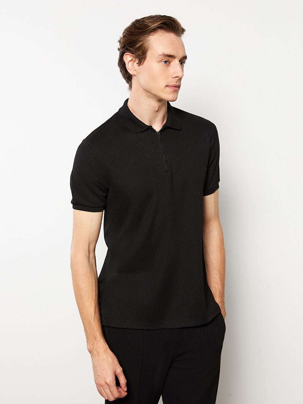 Siyah Polo Yaka Kısa Kollu Erkek Tişört-1