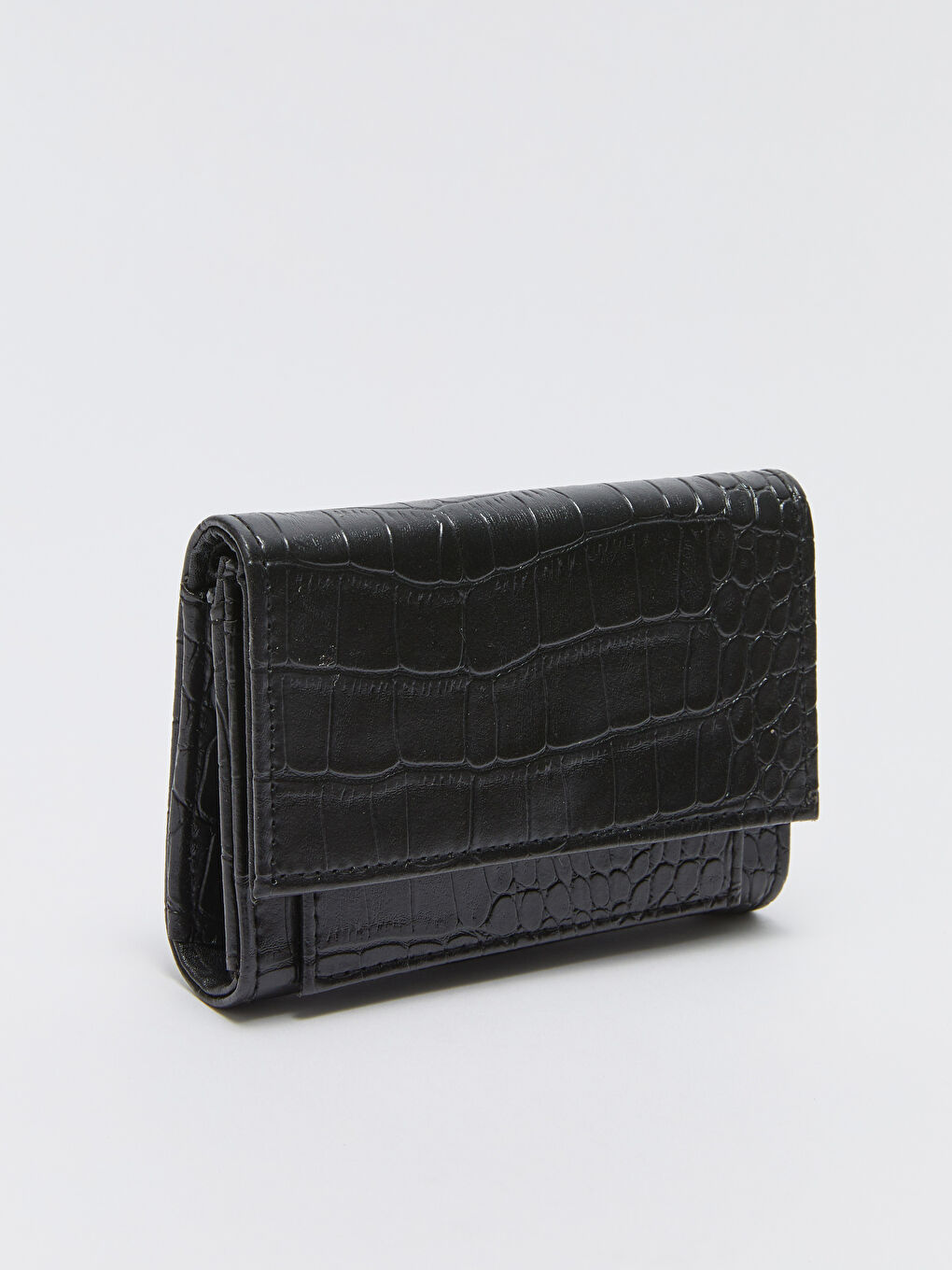 Siyah Deri Görünümlü Kroko Desenli Kadın Cüzdan-1
