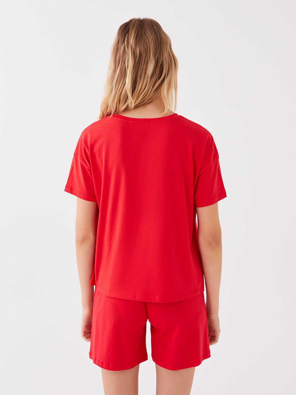 Kırmızı Bisiklet Yaka Mickey Mouse Baskılı Kısa Kollu Kadın Şortlu Pijama Takımı-4