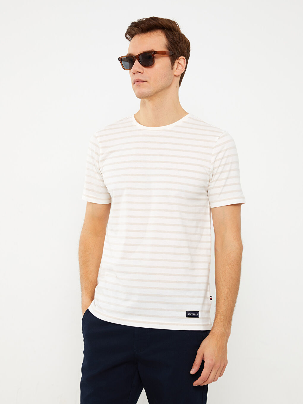 Bej Bisiklet Yaka Kısa Kollu Çizgili Penye Erkek Tişört