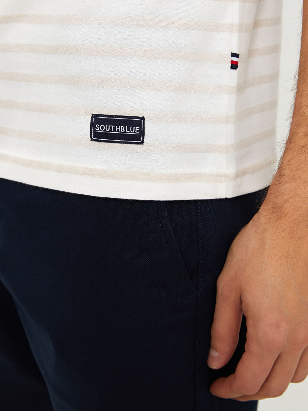 Bej Bisiklet Yaka Kısa Kollu Çizgili Penye Erkek Tişört-3