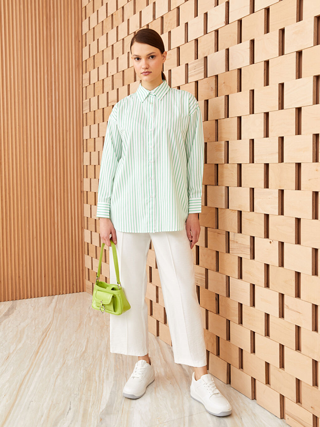 Gestreiftes Langarm-Oversize-Hemd für Damen-2