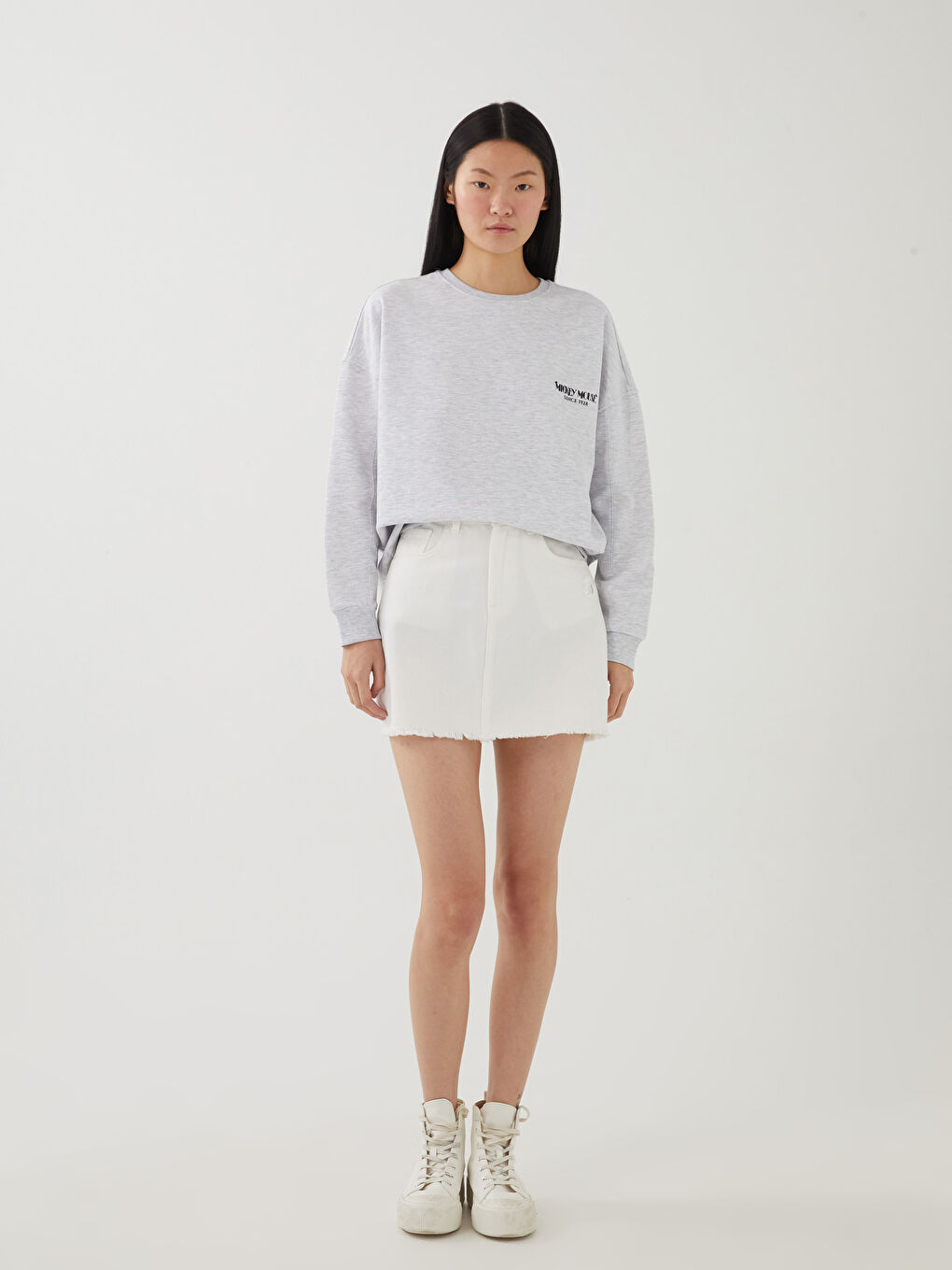 LC Waikiki Crew Neck Mickey Mouse Printed Long Sleeve Oversize Women's Sweatshirt -S3CD94Z8-EFN