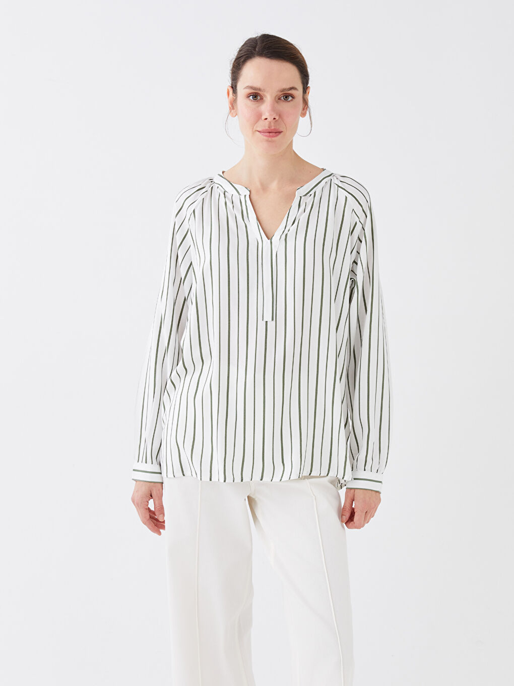 Haki Kaçık Yaka Çizgili Uzun Kollu Kadın Bluz