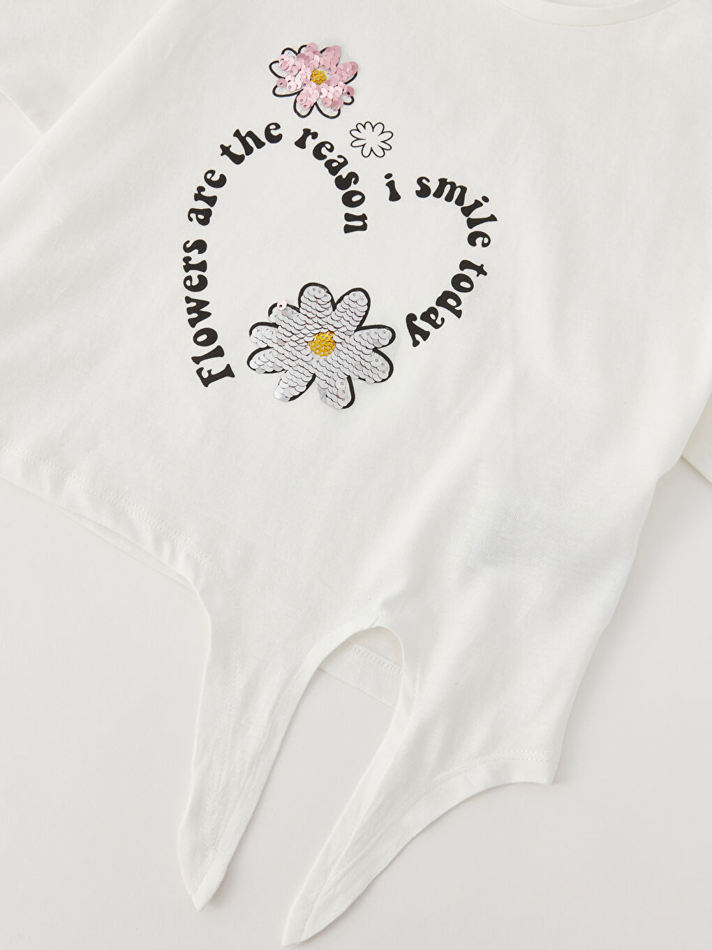 LCW Kids Ekru Bisiklet Yaka Çift Yönlü Payetli Kısa Kollu Kız Çocuk Crop Tişört - 3