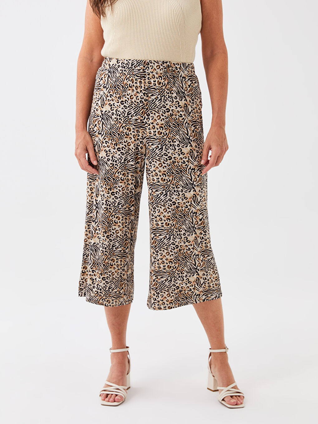 Bej Beli Lastikli Desenli Kadın Kapri-3