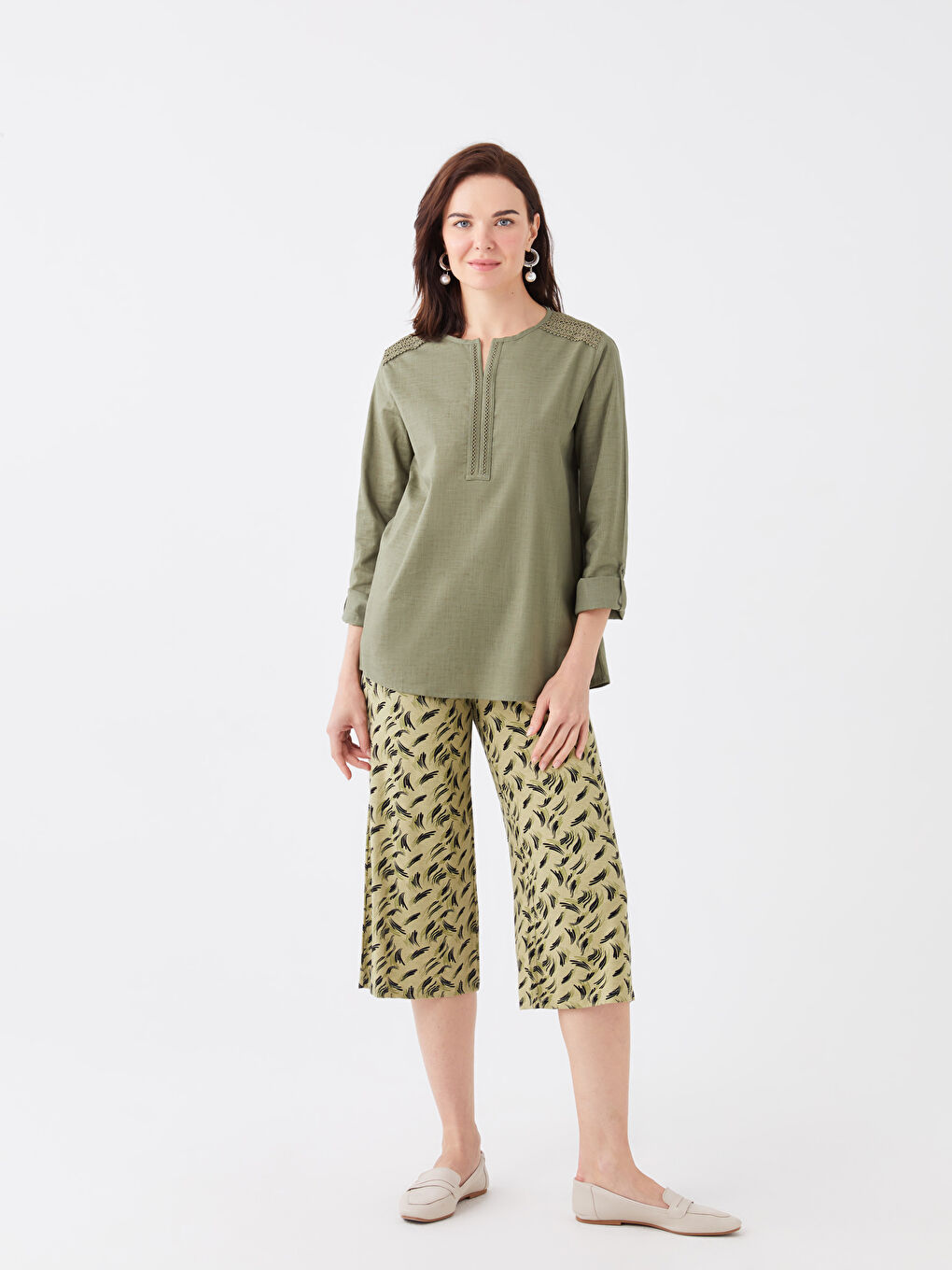 Women's Capri with Elastic Waist Pattern -S3CF28Z8-LRN