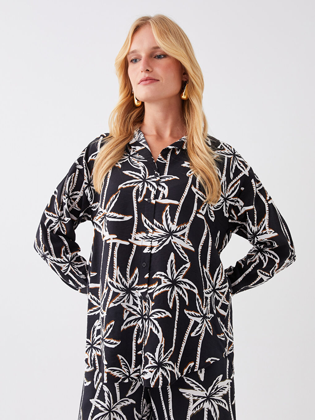 LCWAIKIKI Classic Women's Patterned Long Sleeve Shirt -S3CF45Z8-LQJ