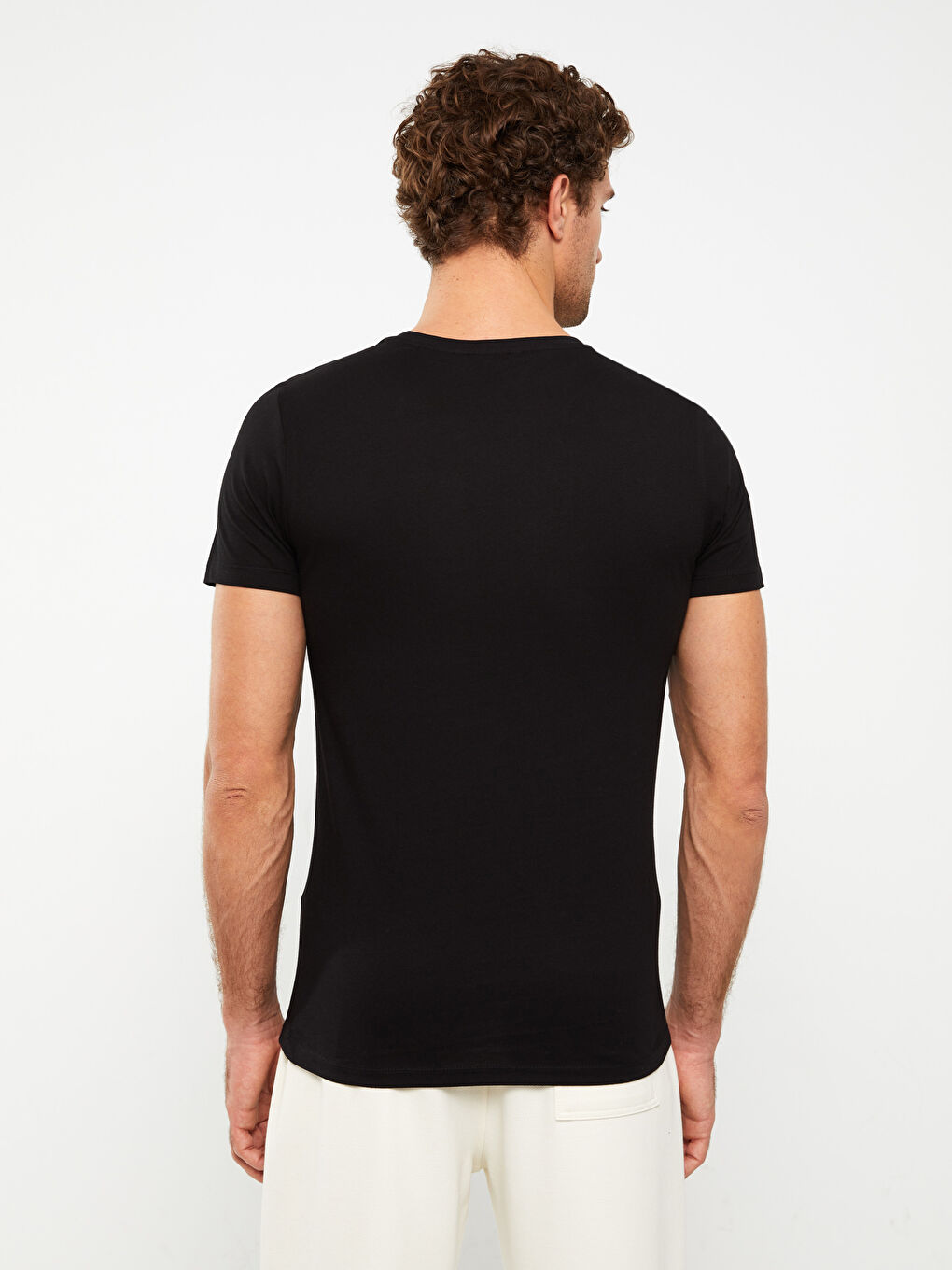 Siyah Bisiklet Yaka Kısa Kollu Nakışlı Penye Erkek Tişört-4