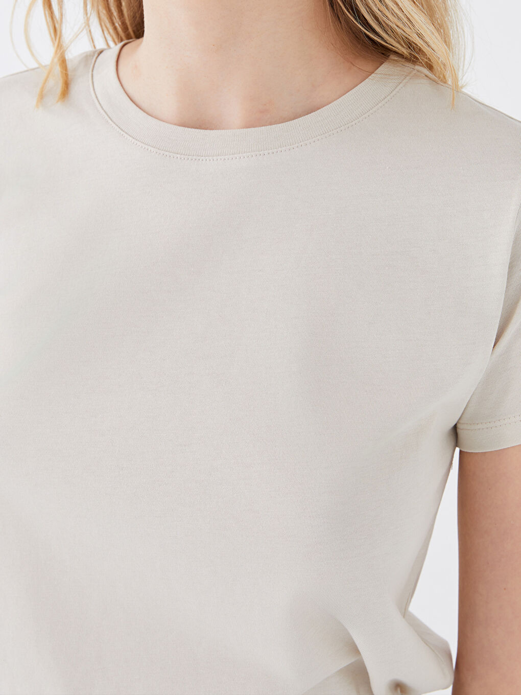 T-shirt pour Femmes à Manches Courtes Uni à Col Rond-3