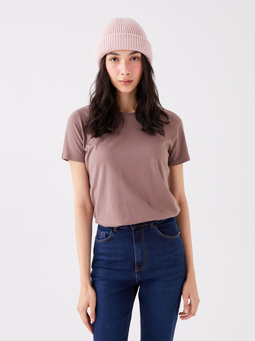 Kahverengi Bisiklet Yaka Düz Kısa Kollu Kadın Tişört-1