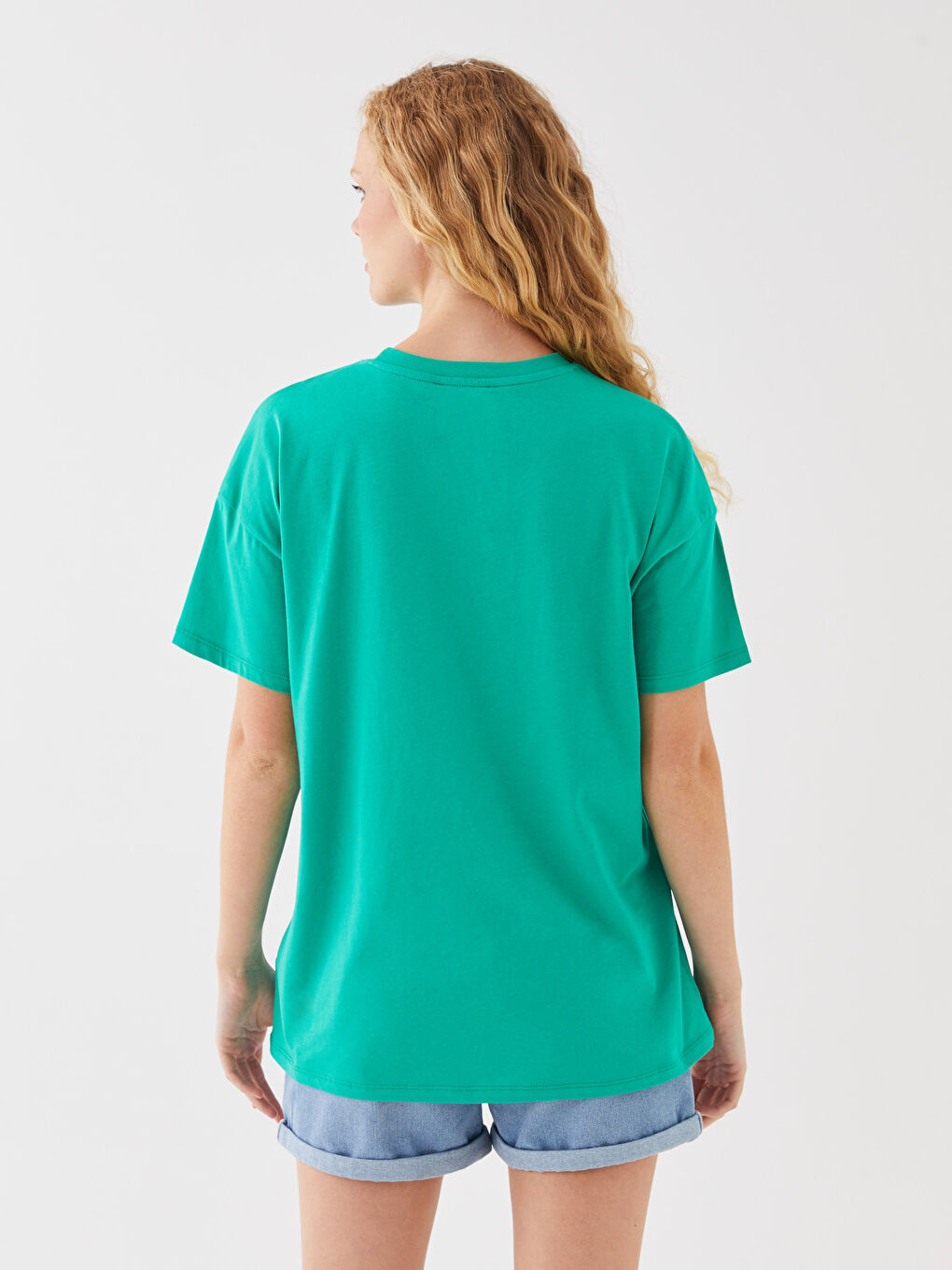 әйелдерге арналған принтті қысқа жең дөңгелек жағалы оверсайз футболка-4