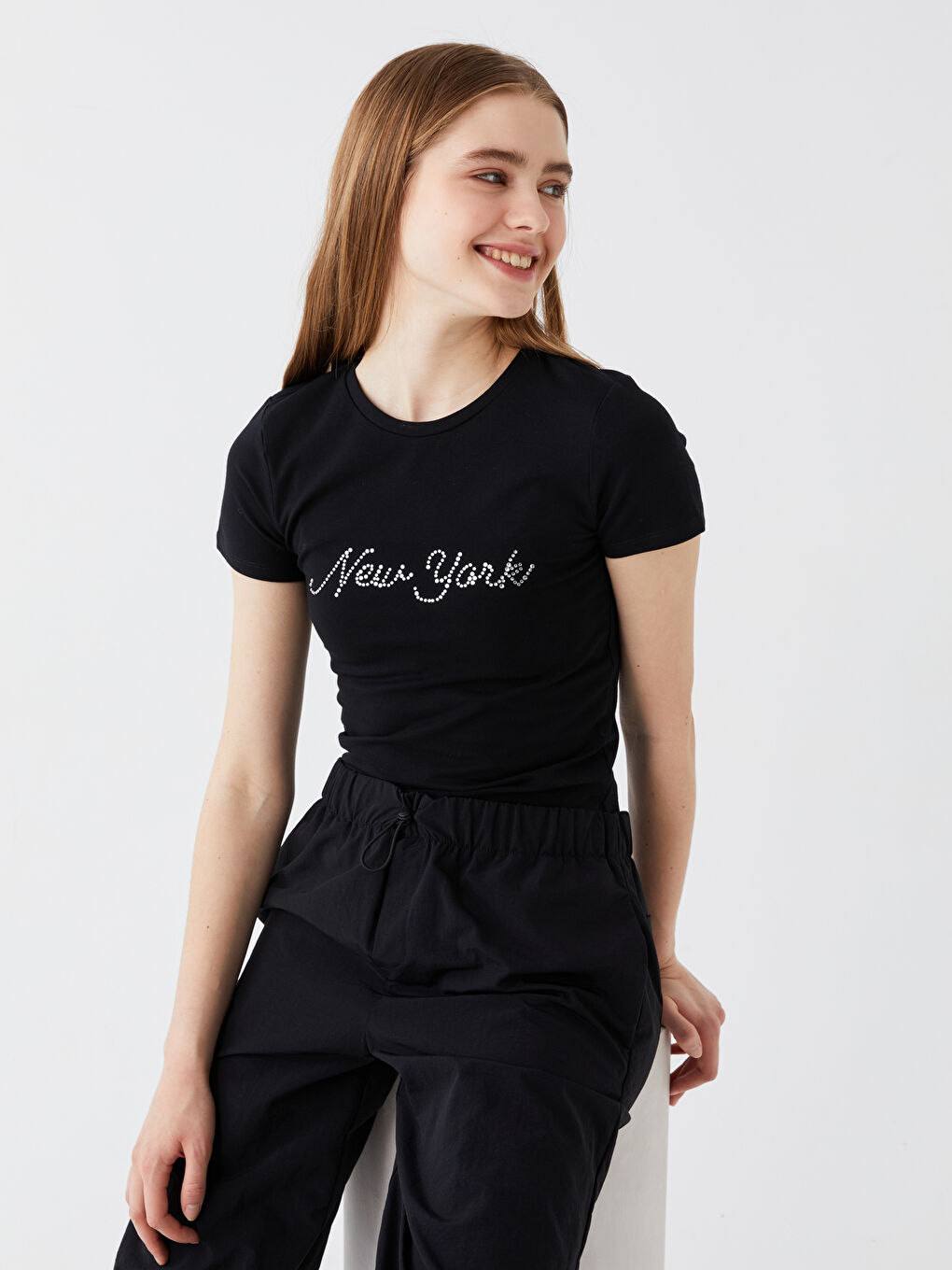 Crew Neck Rhinestone Embellished Women's Crop Top