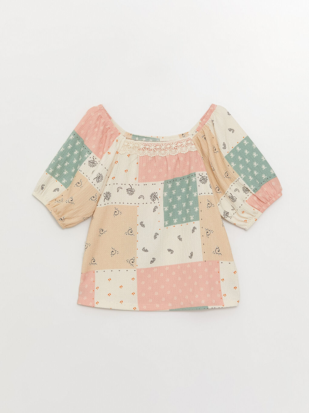 Karışık Kare Yaka Desenli Kısa Kollu Kız Çocuk Tişört