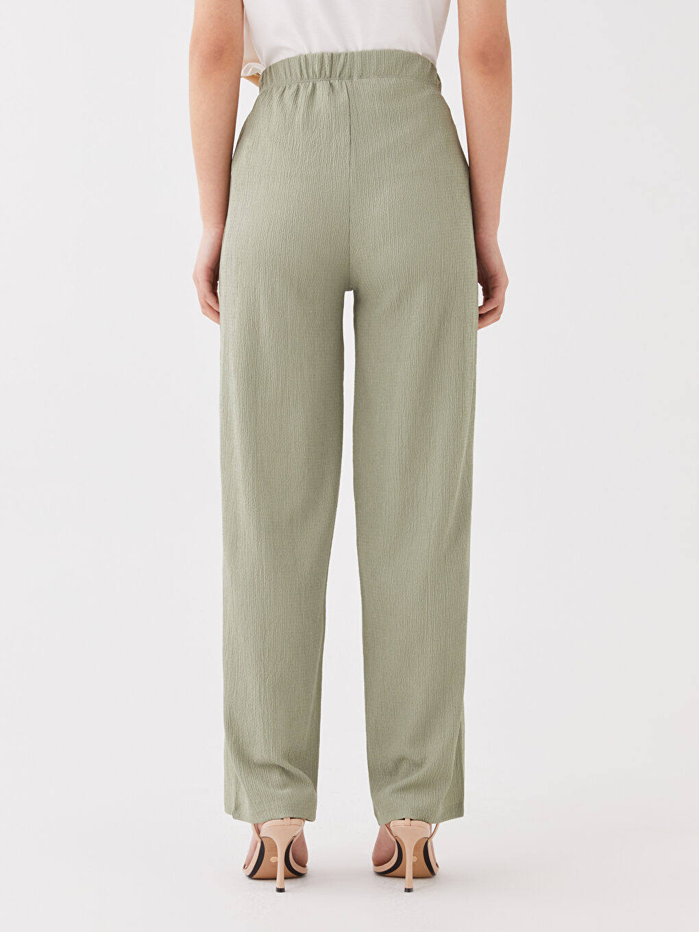Yeşil Beli Lastikli Düz Geniş Paça Kadın Pantolon-3
