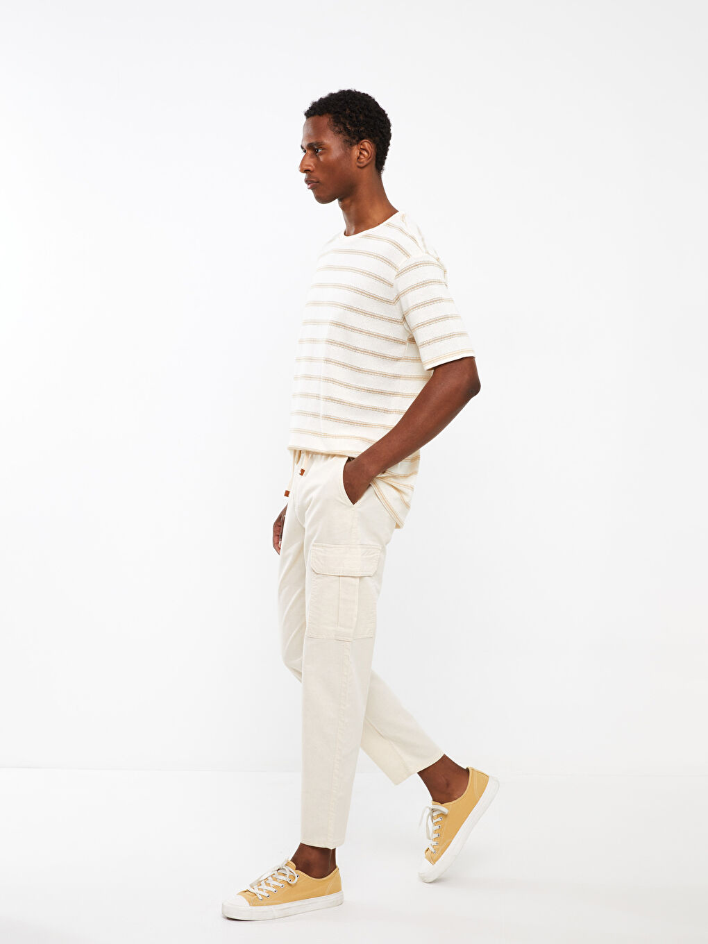 Standard Fit Linen Blended Men's Cargo Pants-1