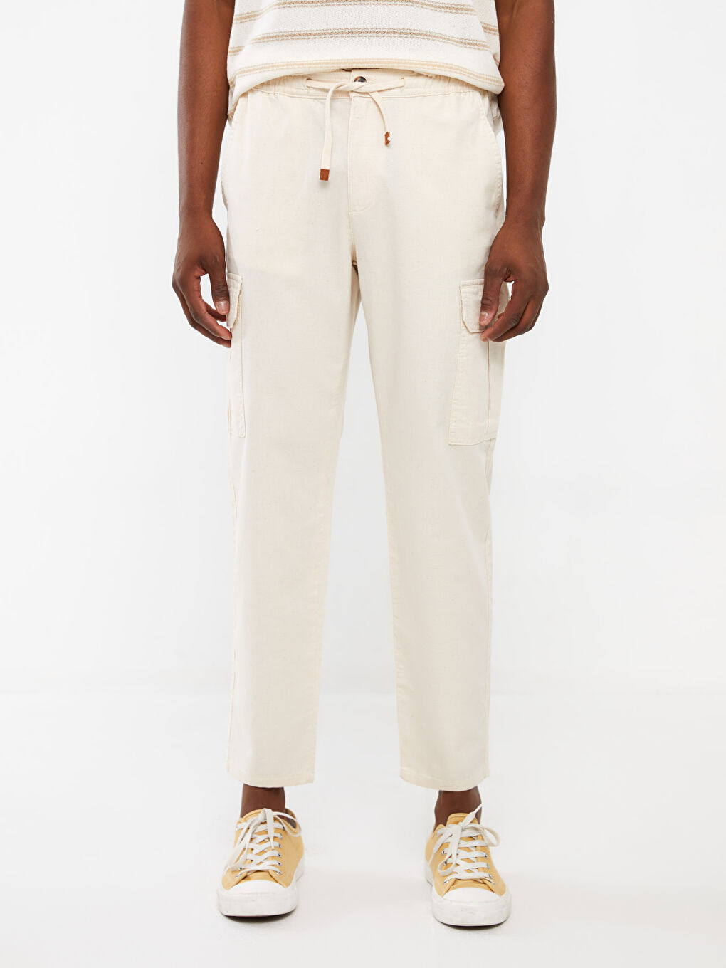 Standard Fit Linen Blended Men's Cargo Pants-3