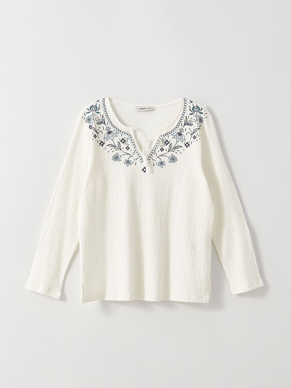 Ekru Bağlamalı Yaka Nakışlı Uzun Kollu Kadın Bluz-5