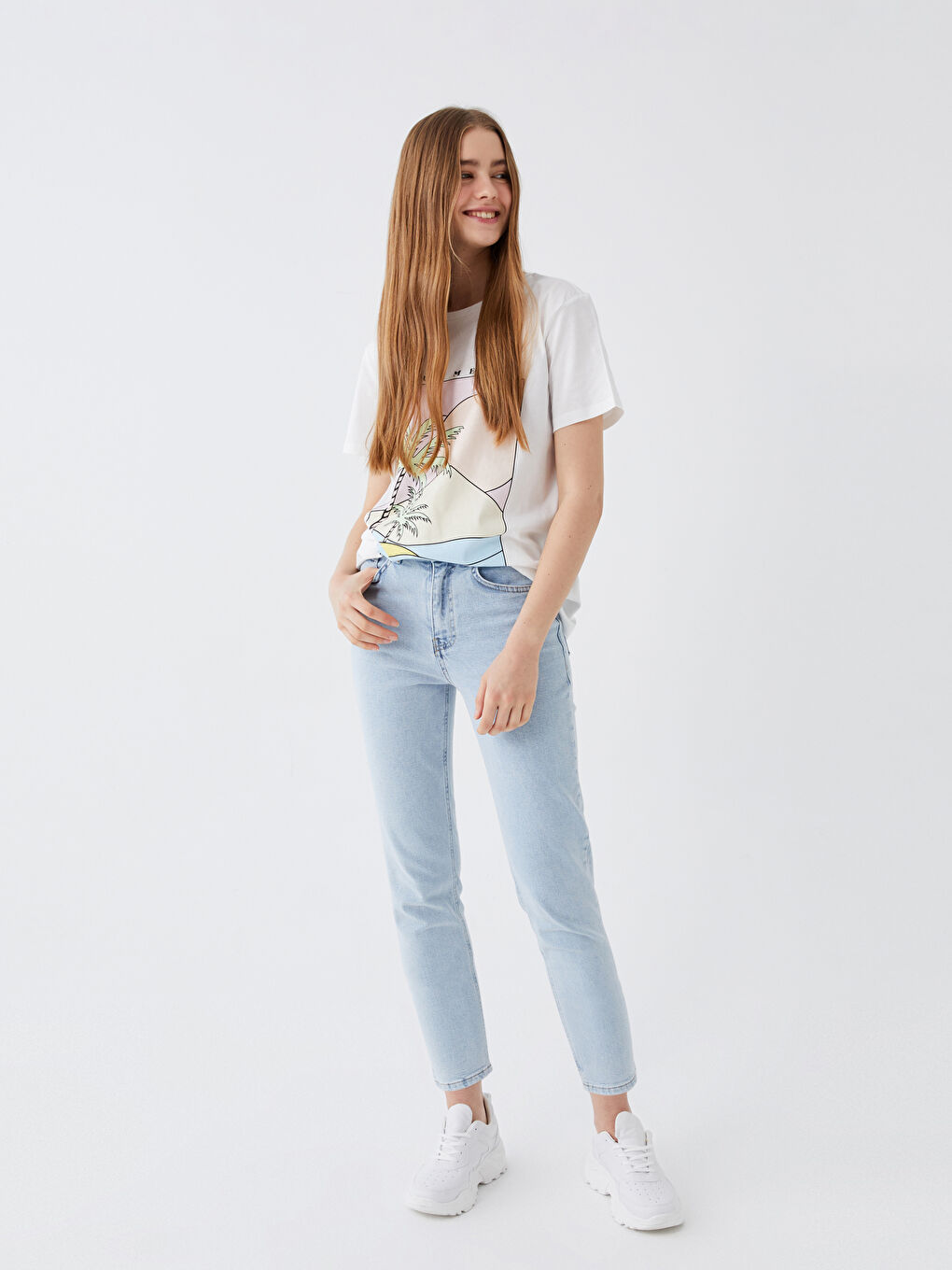 İndigo Yüksek Bel Mom Fit Kadın Jean Pantolon