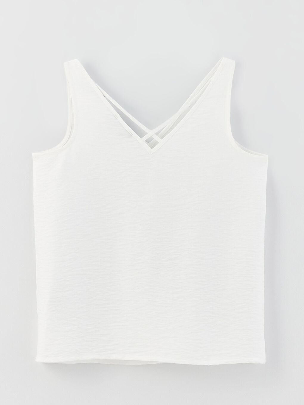 Beyaz Kadın V Yaka Biye Detaylı Bluz-11