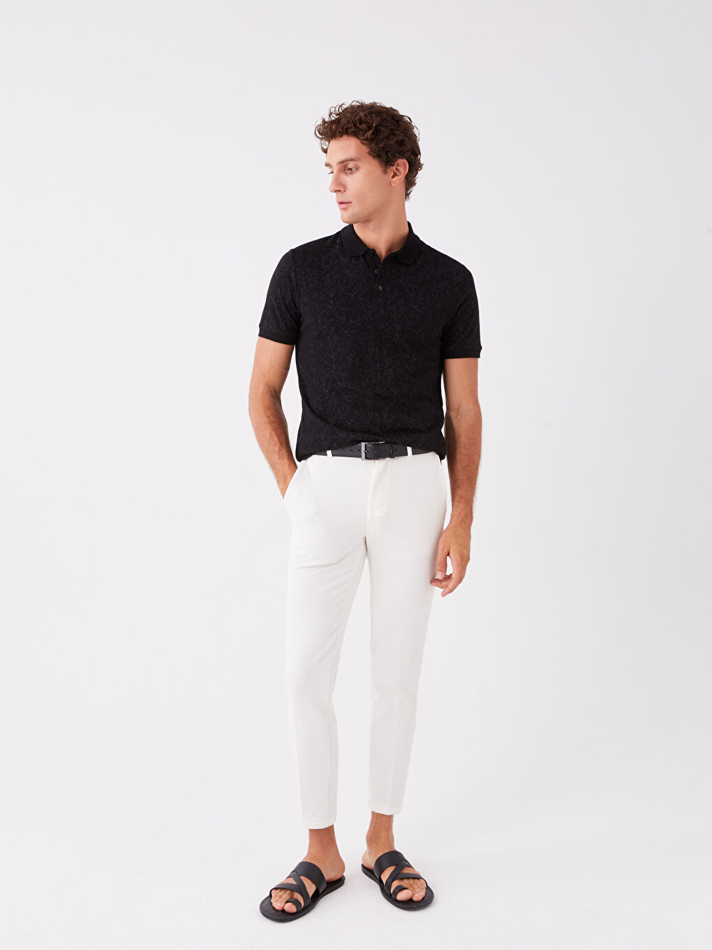 Siyah Polo Yaka Kısa Kollu Desenli Erkek Tişört-2