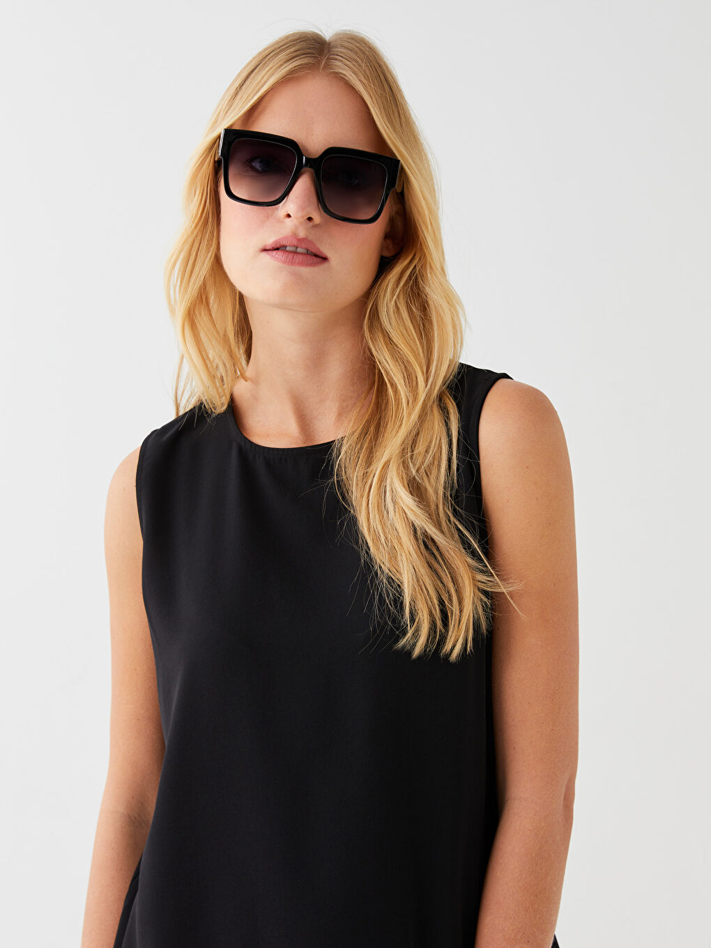 Siyah Bisiklet Yaka Düz Aerobin Kadın Tunik-1