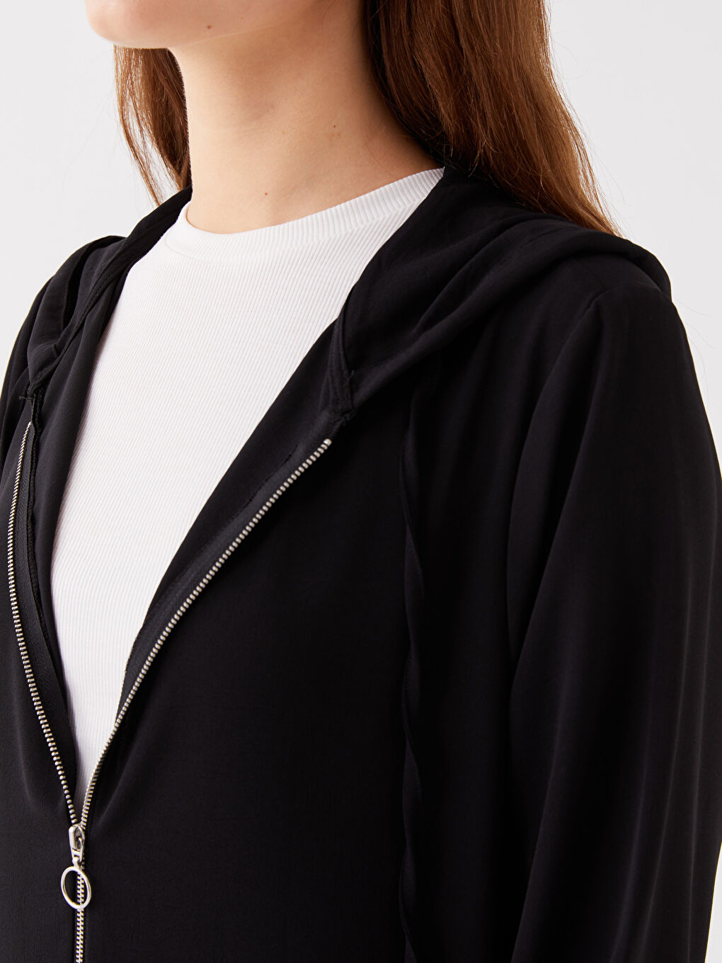 Siyah Kapüşonlu Düz Uzun Kollu Kadın Ferace-3