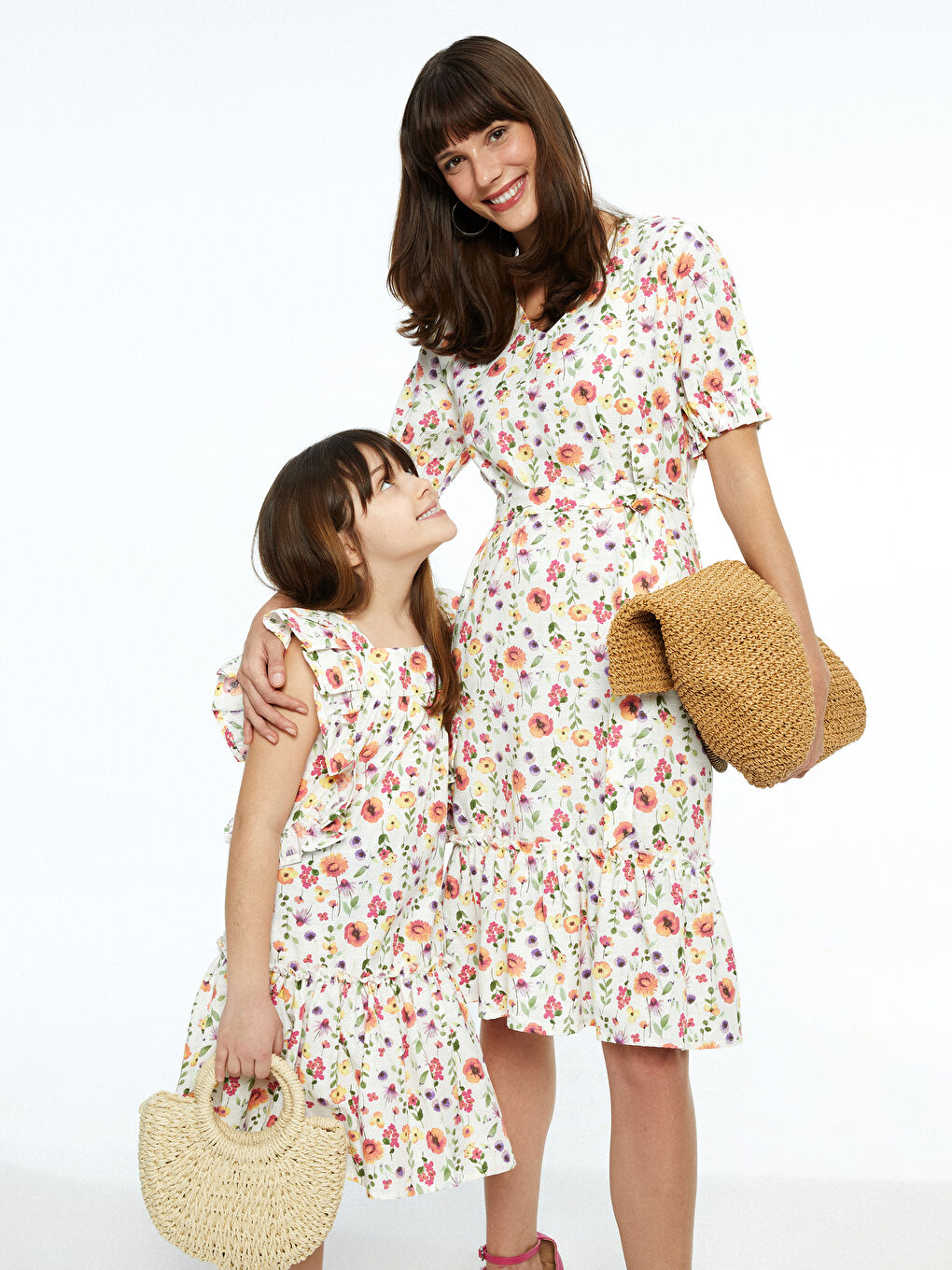 LCW Kids V-Neck Floral Short Sleeve Poplin Women's Dress Mother Daughter Combination -S3CN65Z8-F9C