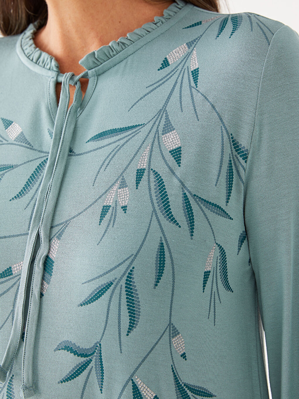 Mavi Bağlamalı Yaka Desenli Kadın Tunik-3