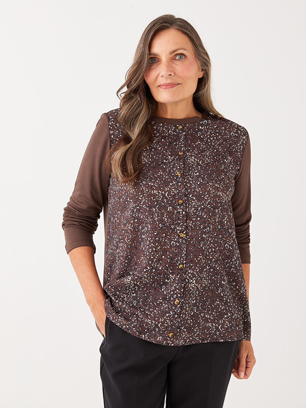 Kahverengi Bisiklet Yaka Desenli Uzun Kollu Kadın Tişört