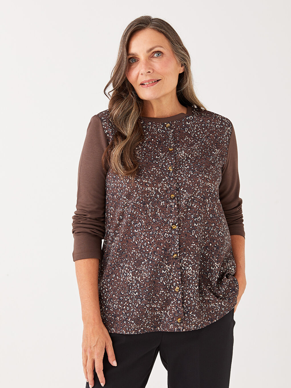 Kahverengi Bisiklet Yaka Desenli Uzun Kollu Kadın Tişört-2