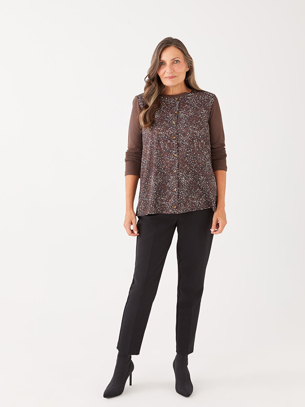 Kahverengi Bisiklet Yaka Desenli Uzun Kollu Kadın Tişört-3