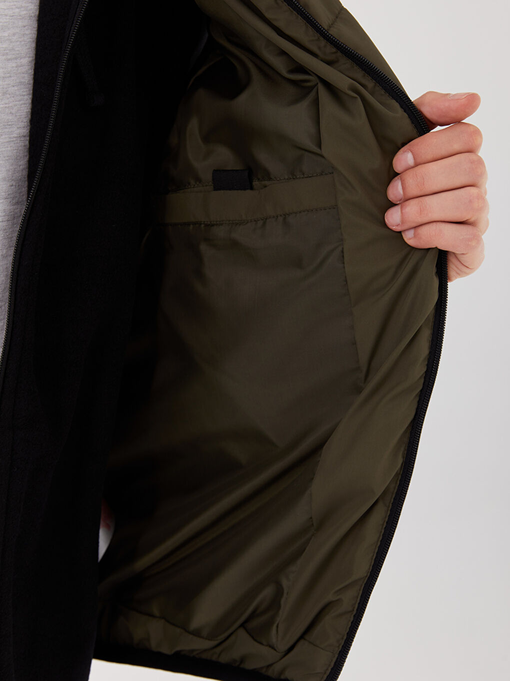 Haki Standart Kalıp Dik Yaka Erkek Şişme Yelek-3