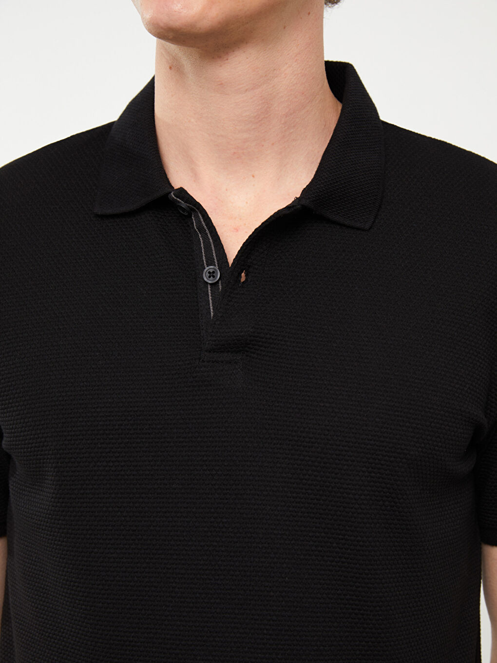 Siyah Polo Yaka Kısa Kollu Erkek Tişört-3