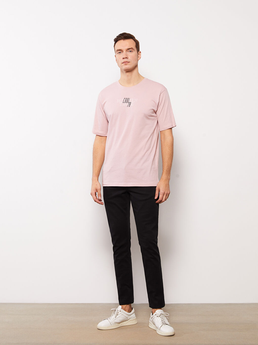 Pembe Bisiklet Yaka Kısa Kollu Baskılı Erkek Tişört-2