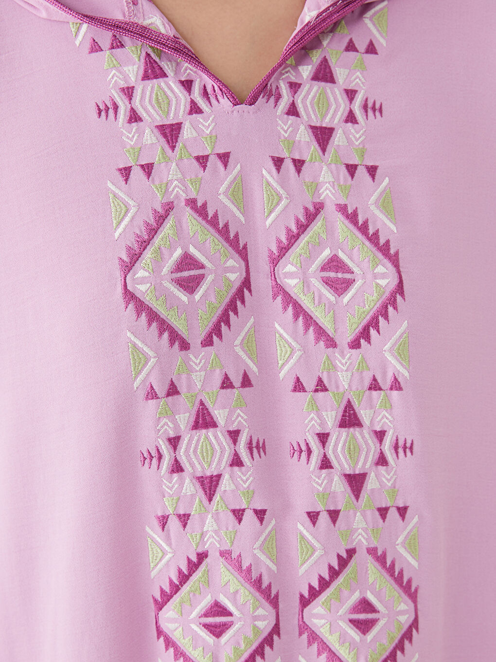 Lila Kapüşonlu Nakışlı Uzun Kollu Oversize Aerobin Kadın Elbise-3