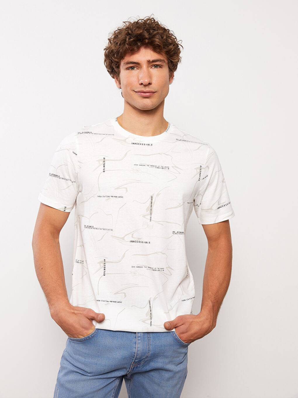 Beyaz Bisiklet Yaka Kısa Kollu Baskılı Penye Erkek Tişört-1