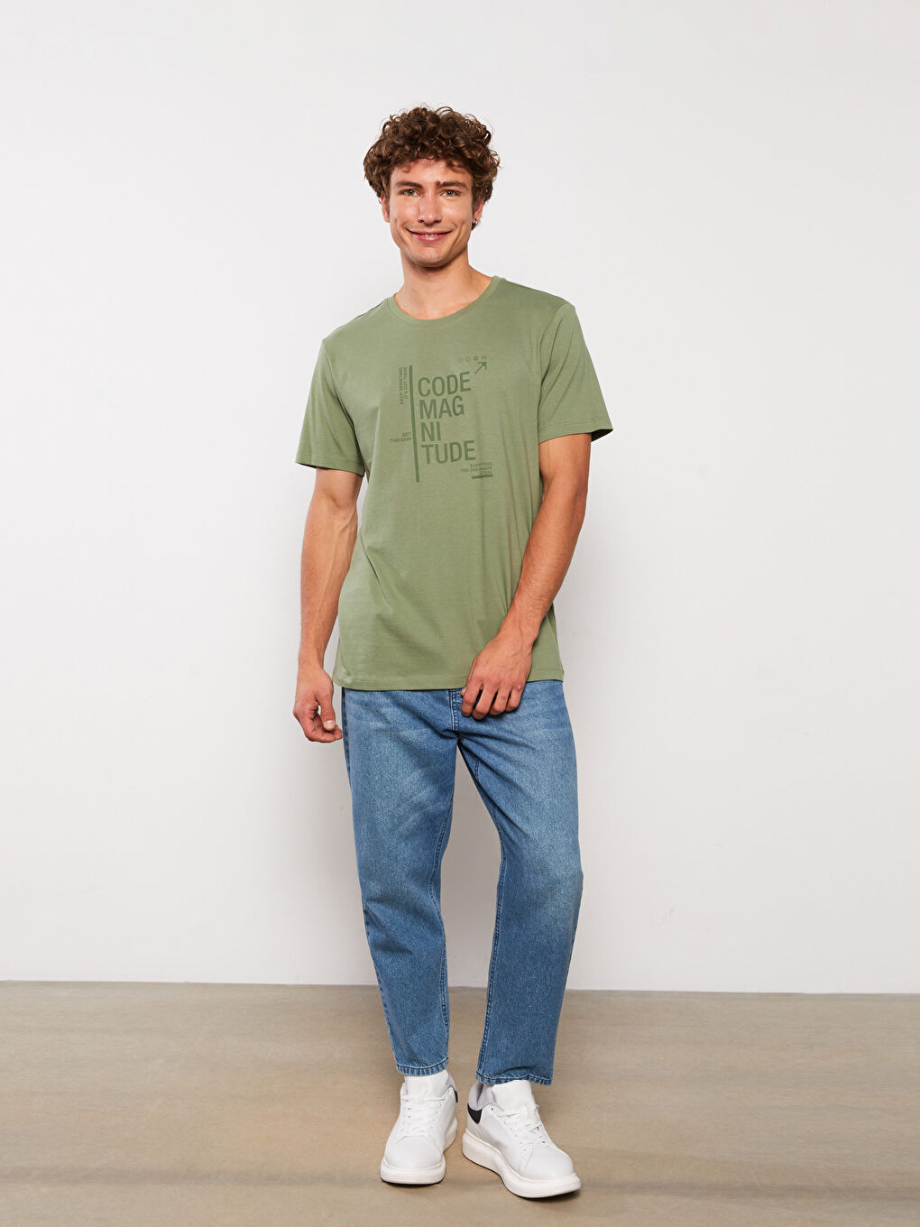 تيشيرت رجالي ياقة دائرية كم قصير مطبوع قطن ممشط-1