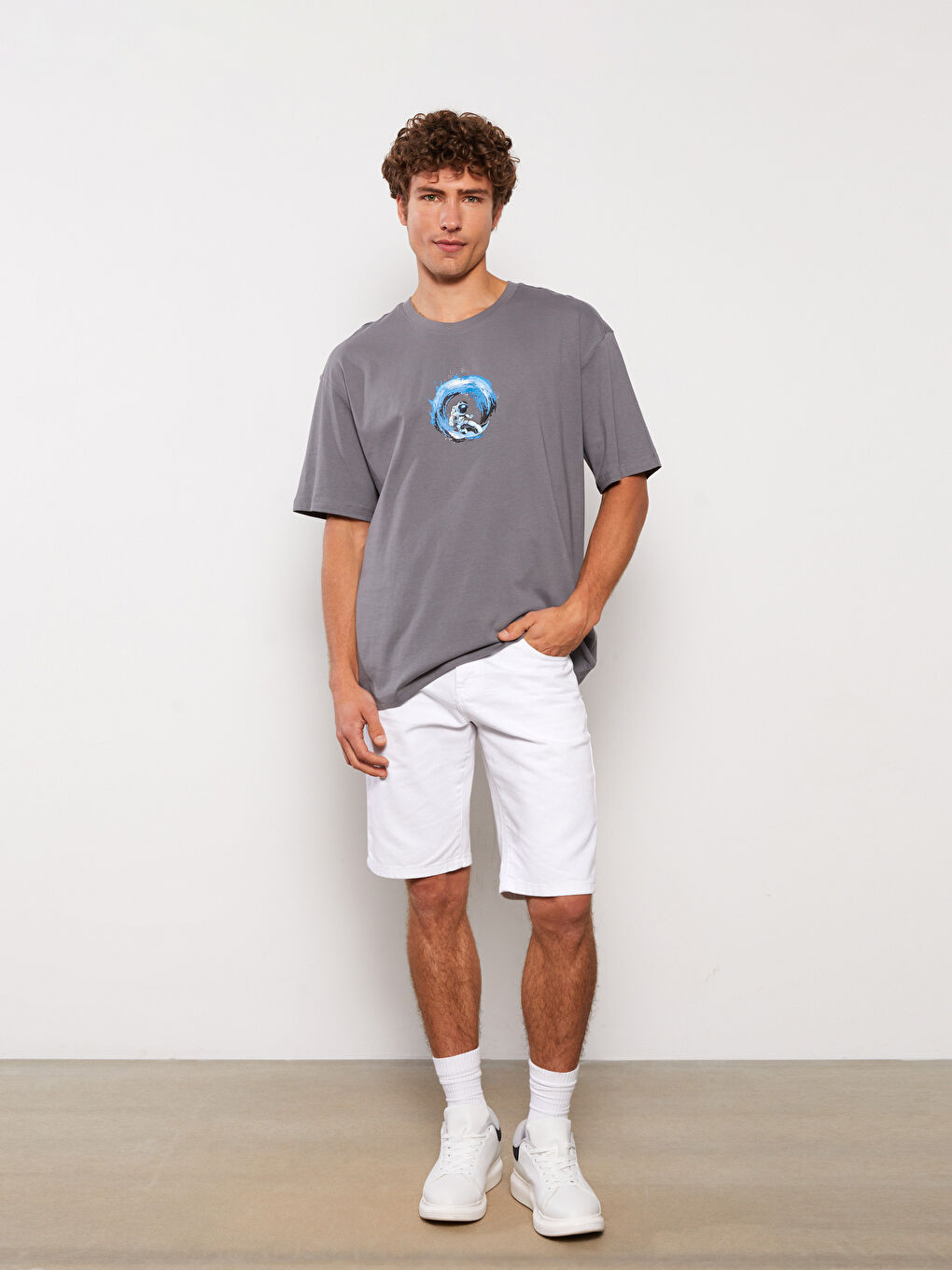 تيشيرت رجالي ياقة دائرية كم قصير مطبوع قطن ممشط-1