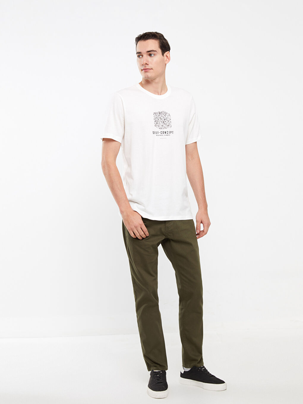 T-shirt pour hommes en coton peigné imprimé à manches courtes et col rond-1