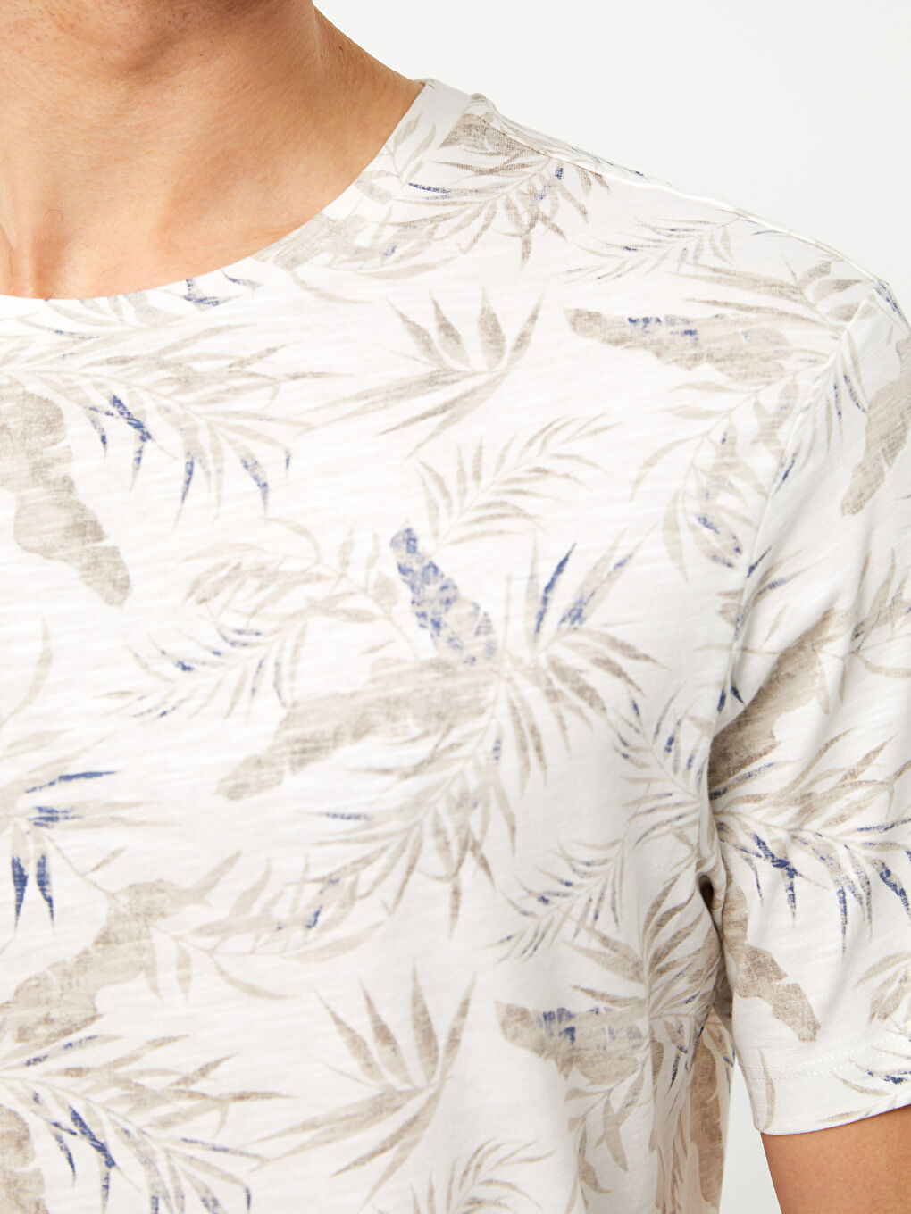 მრგვალი საყელო მოკლე სახელო ნიმუშიანი ჟერსი მამაკაცის მაისური-3