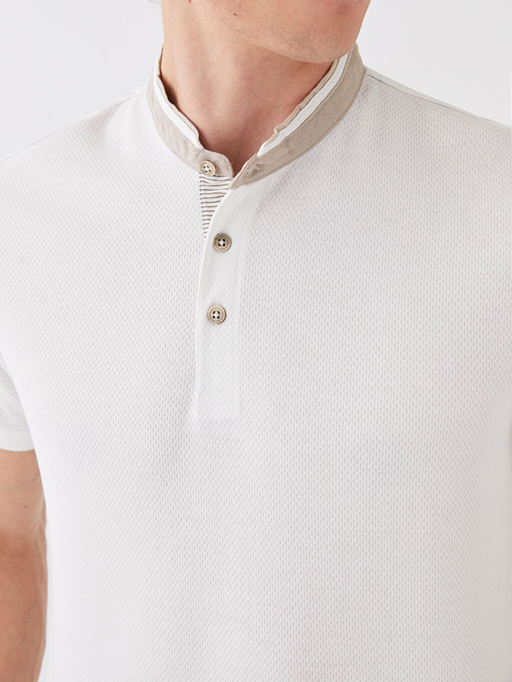 Футболка с воротником-стойкой и коротким рукавом для мужчин-3