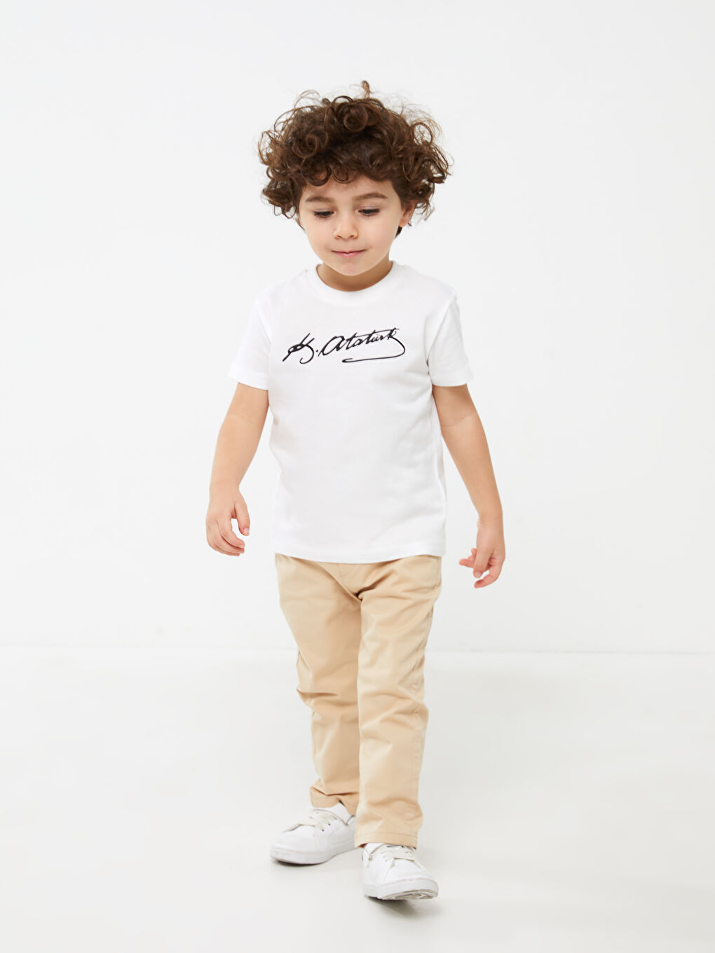 Beyaz Bisiklet Yaka Kısa kollu Atatürk İmza Baskılı Erkek Bebek Tişört-2