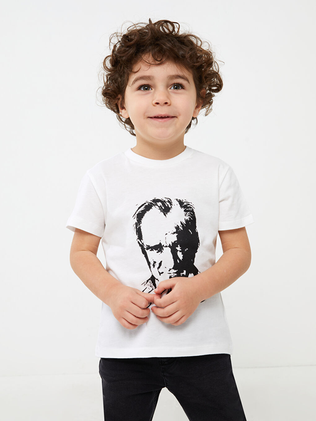 Beyaz Bisiklet Yaka Kısa Kollu Atatürk Baskılı Erkek Bebek Tişört-1