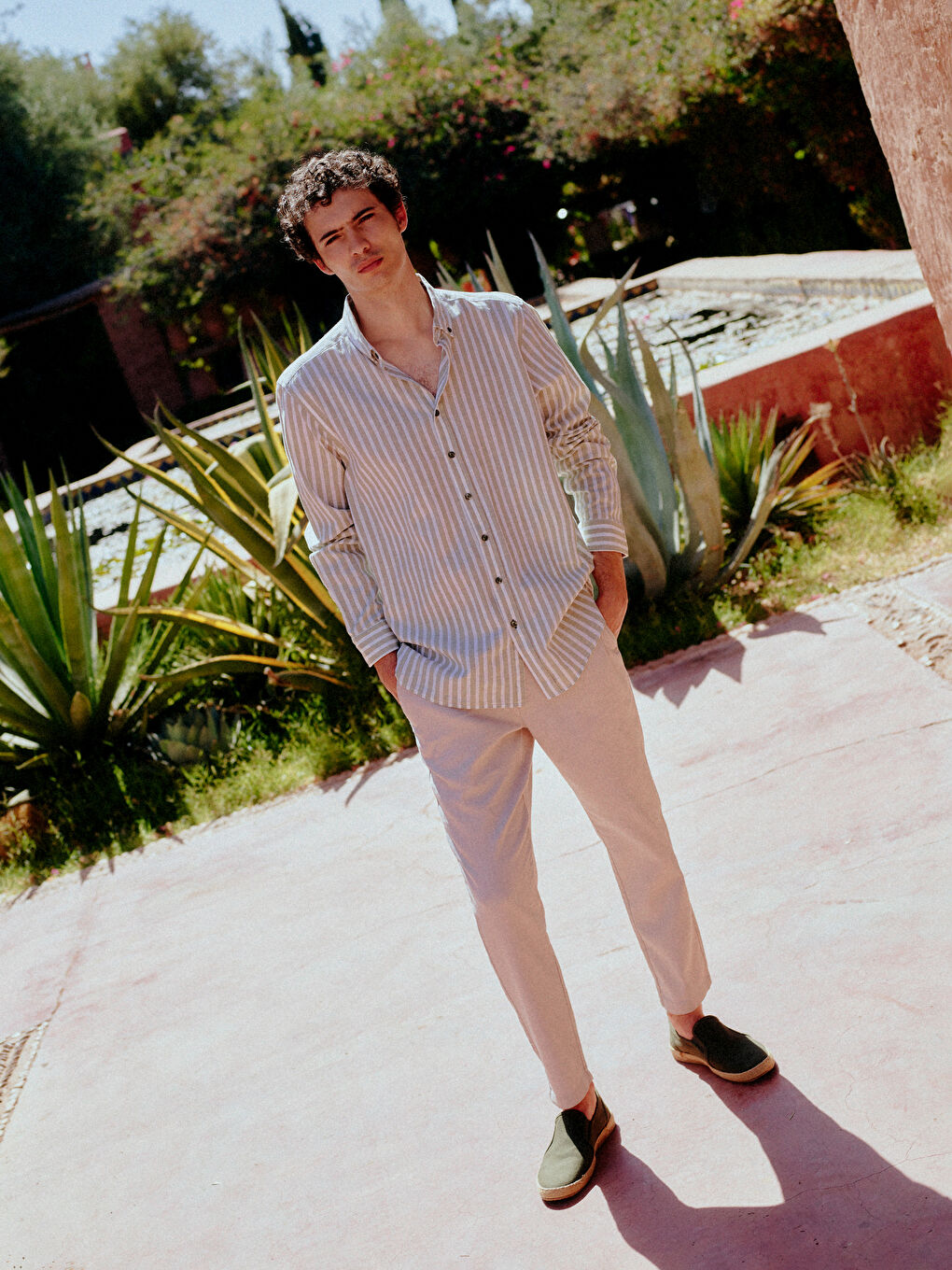 Bej Standart Kalıp Keten Karışımlı Erkek Pantolon