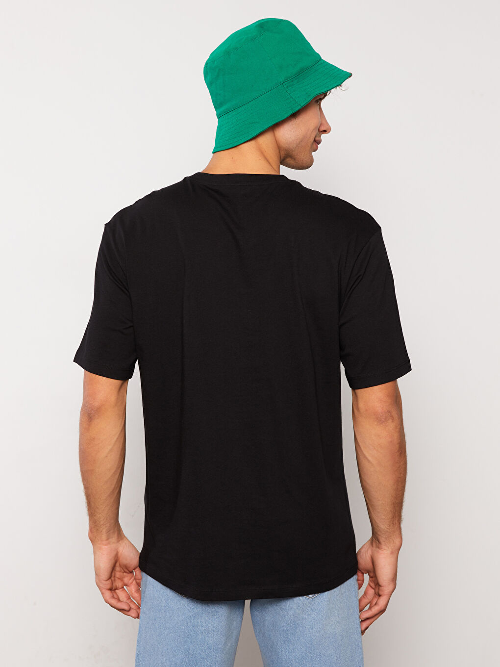 Siyah Bisiklet Yaka Kısa Kollu Baskılı Penye Erkek Tişört-4