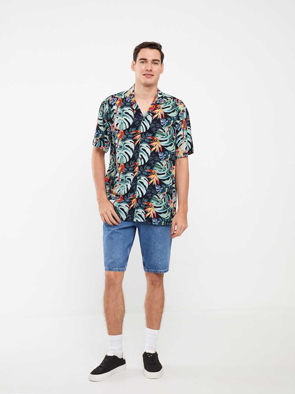 Regular Fit Short Sleeve Patterned Viscose Men's Shirt-2